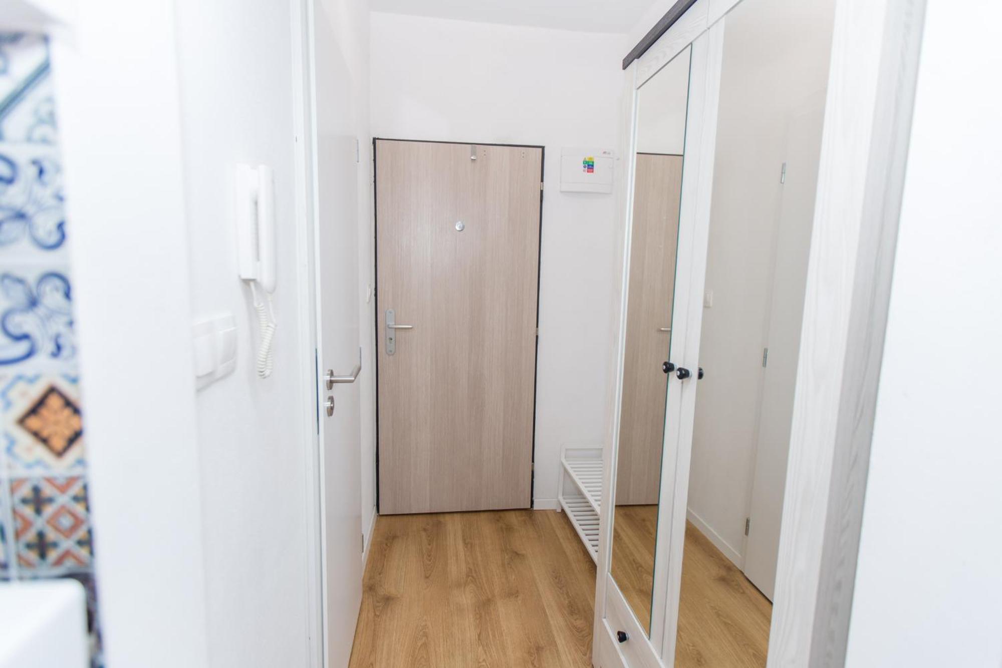 Apartment Near The Ondrej Nepela Winter Stadium Bratislava Exterior photo